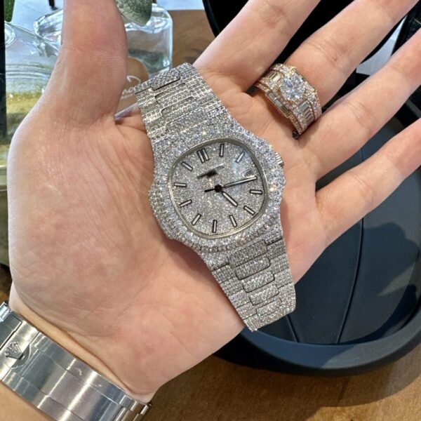 Patek Philippe Best Fake Watches Nautilus 5719 Full CZ 40mm