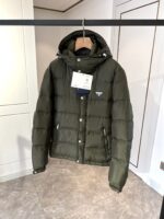 PRADA Men's Down Jacket - Image 16