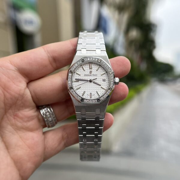 Audemars Piguet Clone Watch Royal Oak White Dial Metal Wire 34mm