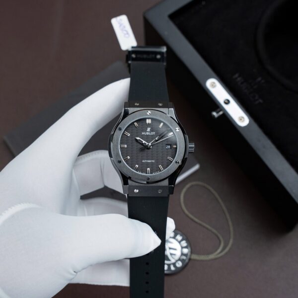 Hublot Classic Fusion Ceramic Replica Watch Carbon Dial Rubber Strap 42mm