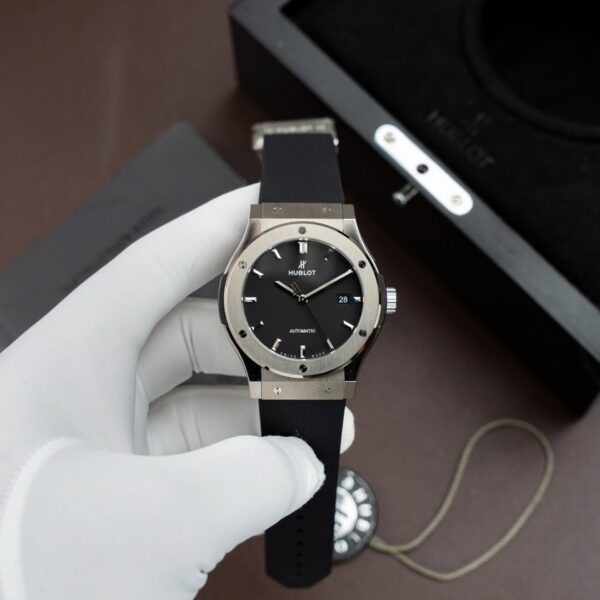 Hublot Classic Fusion Titanium Dial Black Replica Watch Movement SW300 Rubber Strap 42mm