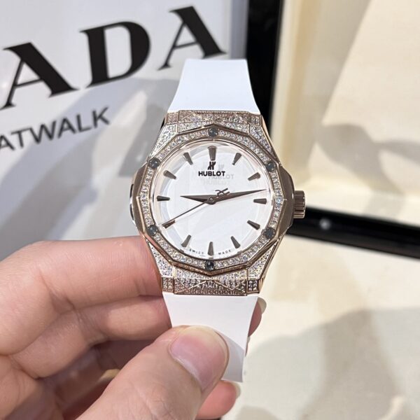 Hublot Orlinski King Gold Replica 11 Watch With Full Diamond Case White 40mm