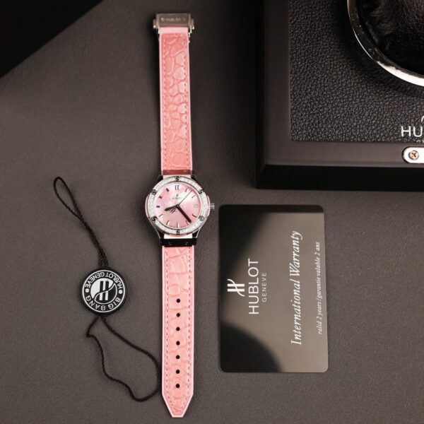 Hublot Classic Fusion Replica Watches Dial Mother Of Pearl Pink + Moissanite Diamonds 33mm