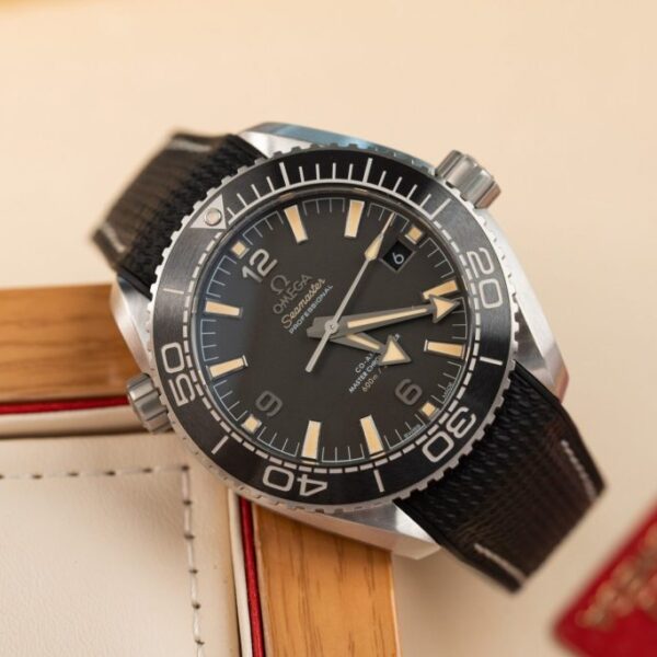Omega Replica Watch Planet Ocean 600M Dial Black VS Factory 43.5mm