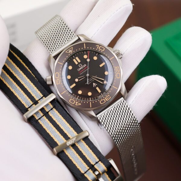 Omega Replica Watch Seamaster Diver 300M Chronometer 007 VS Factory 40mm