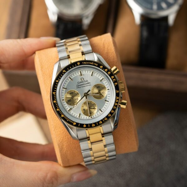 Omega SpeedMaster MoonWatch Chronogarph Demi Gold Replica Watch 42mm