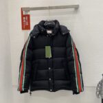 Gucci Men's Down Jacket (Size 18)