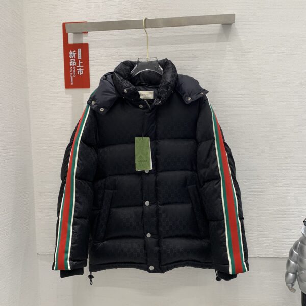 Gucci Men's Down Jacket (Size 18)