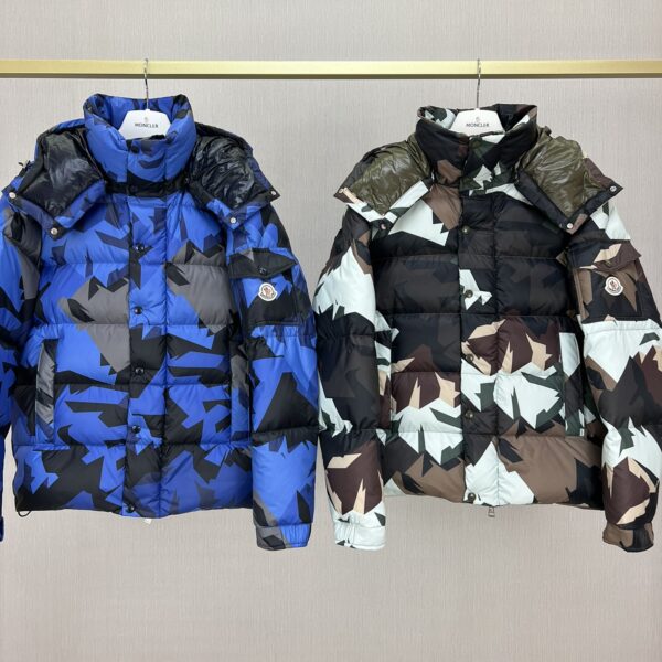 Moncler Men's Down Jacket (Size 68)