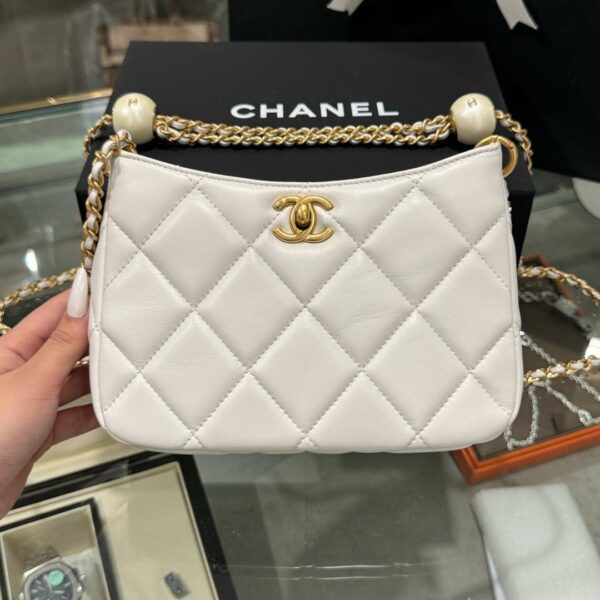 Chanel 24S White Hobo Women's Handbag Chain Strap Like Auth 20x13x8cm