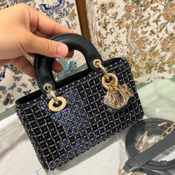 Dior Lady D-Joy Super Premium Women's Handbag with Beaded Embroidery Pattern 16.5cm