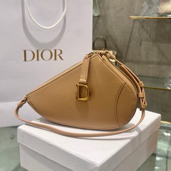 Dior Premium Horse Saddle Bag for Women Brown 20x15x4cm