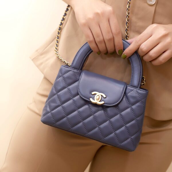 Women's Chanel Kelly Like Auth Blue Handbag 19x13x7cm