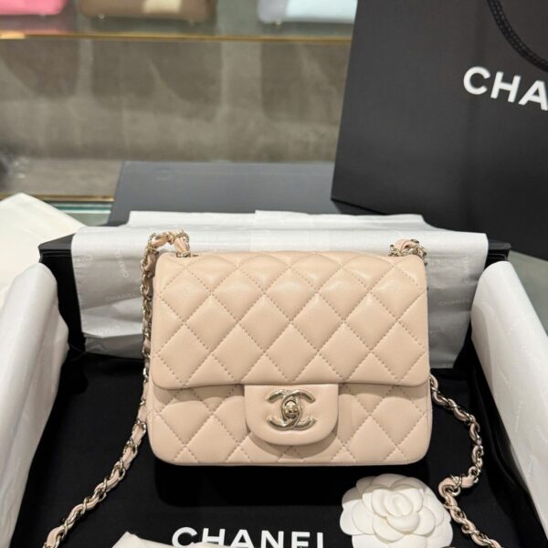 Superior Chanel Classic Mini Women's Handbag in Beige Color with Gold Lock 17cm
