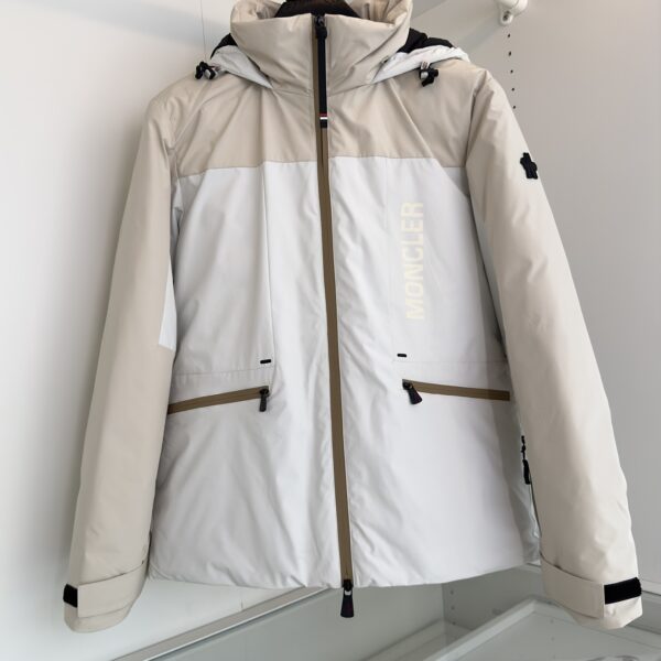 Moncler Men's Down Jacket (Size 25)