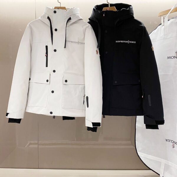 Moncler Men's Down Jacket (Size 28)