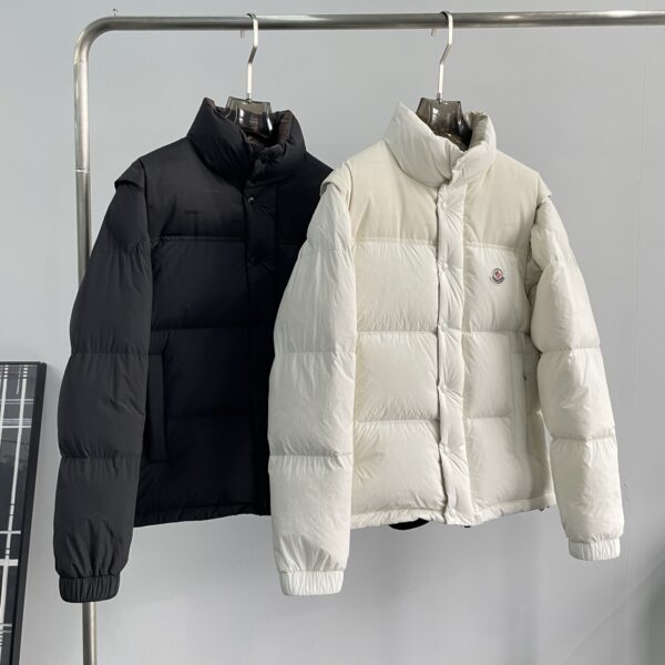 Moncler New Arrival Reversible Down Jacket with Detachable Sleeves