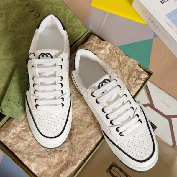 Couple's Gucci Latest White Shoes
