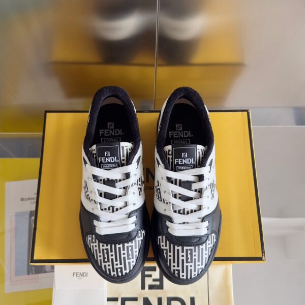 Fendi by Stefano Pilati Match Leather White / Black Low Top Sneakers