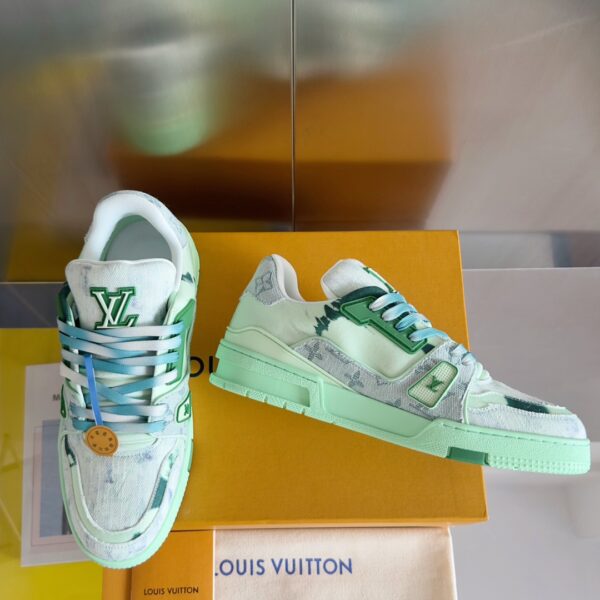LV Trainer Sneaker