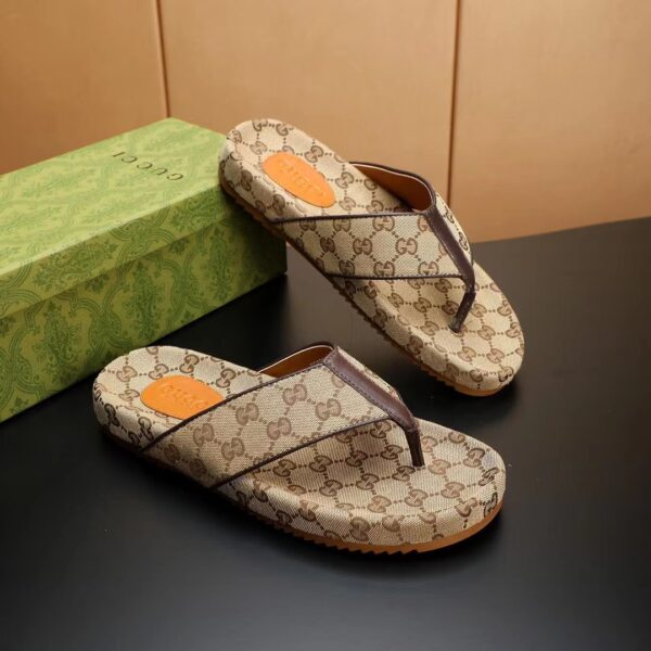 Gucci GG Supreme Clearance Slides