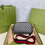 Gucci Gg Supreme Camera Bag Black 574886 - Image 2