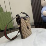 Gucci Small Bucket Shoulder Bag - Image 2