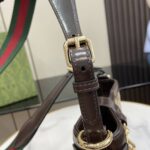 Gucci Small Bucket Shoulder Bag - Image 4
