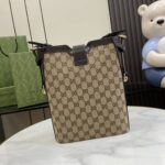 Gucci Medium Bucket Shoulder Bag - Image 3