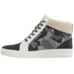 Blondo Waterproof Guila Camouflage High Top Sneakers - Image 3