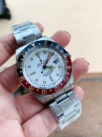 Rolex Vintage GMT Master 6542 Black/Red Bezel White Dial on SS Bracelet A2836