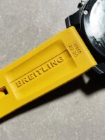 Breitling Endurance pro OGF 44mm Black dial Yellow Rubber Strap quartz movement - Image 6