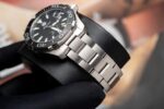 Tag Heuer Super Clone Watch Aquarace Black Dial Motif Raye 43mm - Image 2