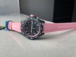 Breitling Endurance pro OGF 44mm Black dial Pink Rubber Strap quartz movement - Image 5