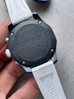 Breitling Endurance pro OGF 44mm Black dial White Rubber Strap quartz movement - Image 8