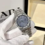 Audemars Piguet Royal Oak 33mm with Diamond Accents - Image 3